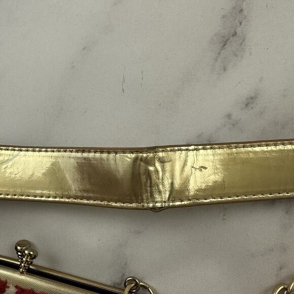 Vintage 70s Made in Japan Kisslock Frame Tapestry Bag Cream Red Floral Small - Picture 8 of 8